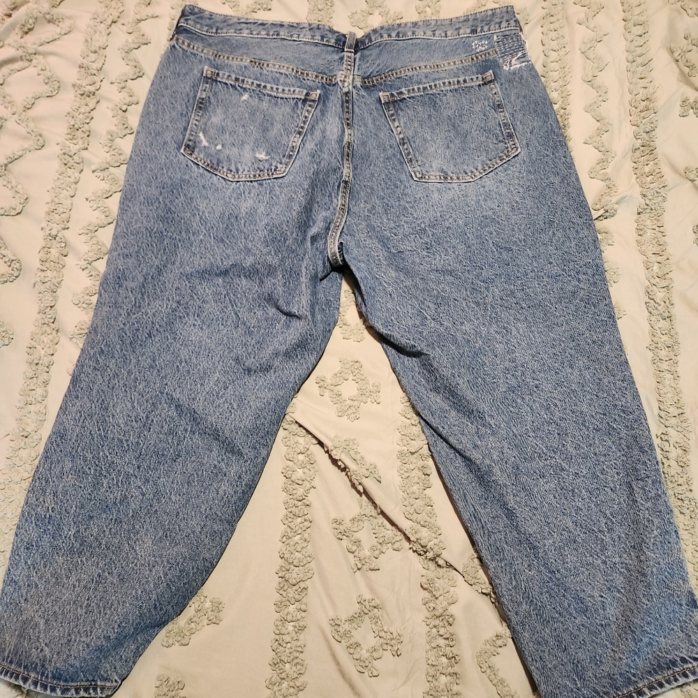 Old Navy Women's Distressed Star Patch Jeans sz 22 OG Staight - Picture 6 of 7